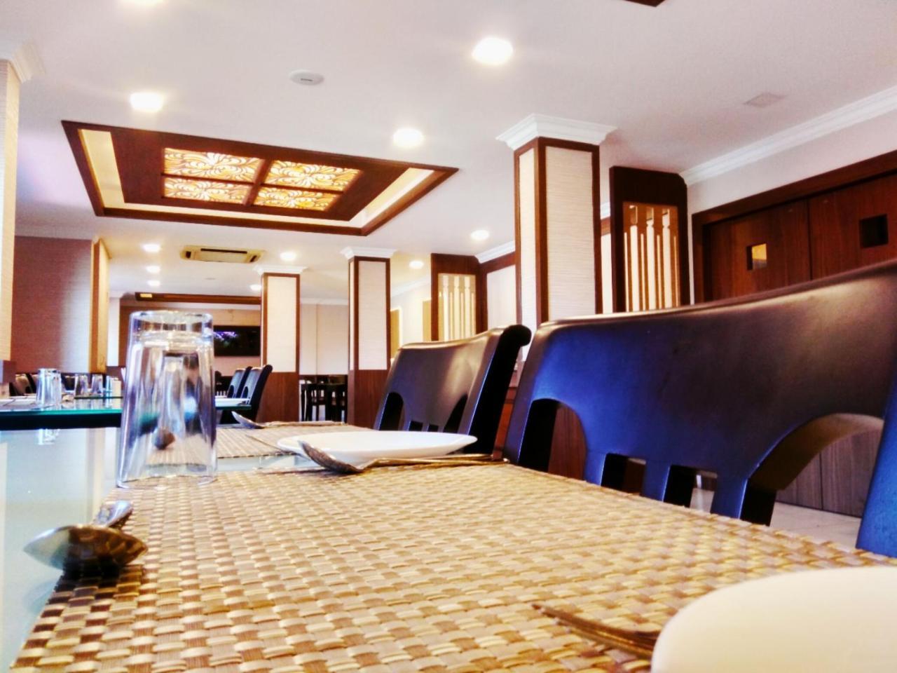 Prayana Hotels Kochi Eksteriør bilde
