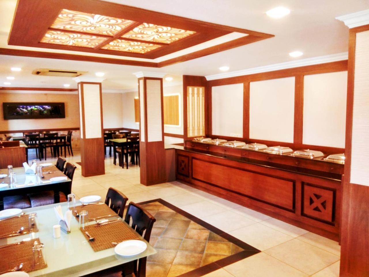 Prayana Hotels Kochi Eksteriør bilde